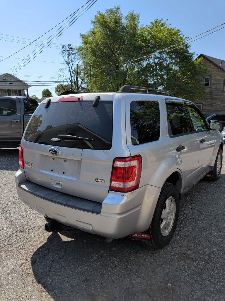 Ford Escape XLT FWD 2011
