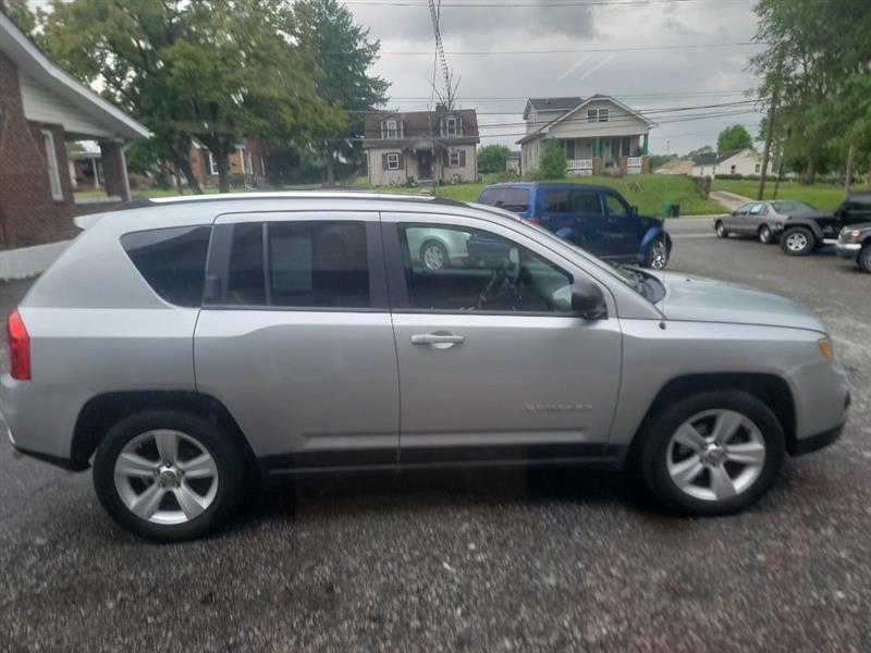 Jeep Compass Sport 4WD 2011
