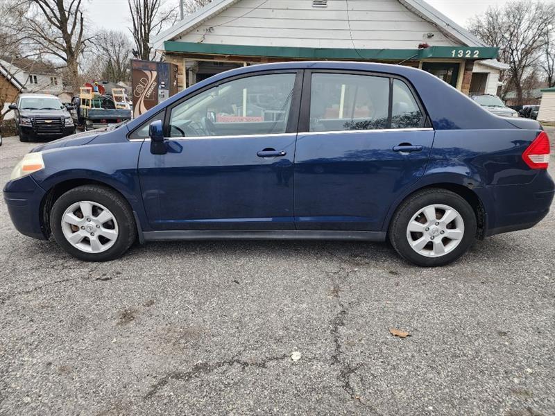 Nissan Versa 1.8 S Sedan 2007
