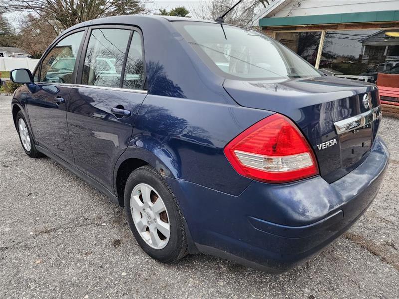 Nissan Versa 1.8 S Sedan 2007