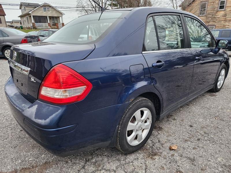 Nissan Versa 1.8 S Sedan 2007