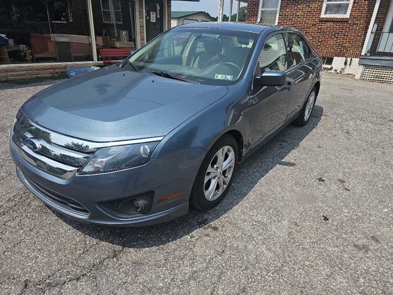 Ford Fusion SE 2012