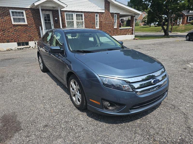 Ford Fusion SE 2012
