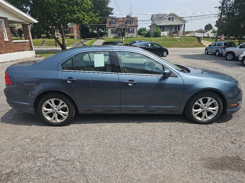 Ford Fusion SE 2012