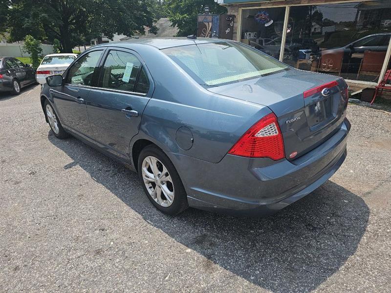 Ford Fusion SE 2012