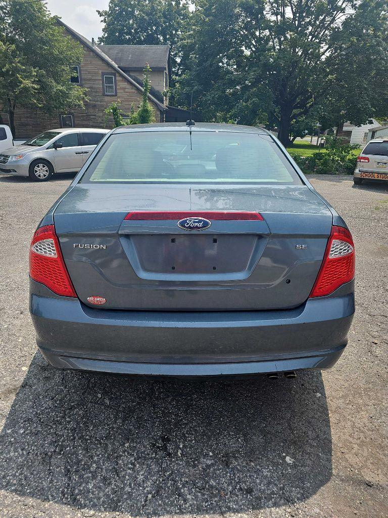 Ford Fusion SE 2012