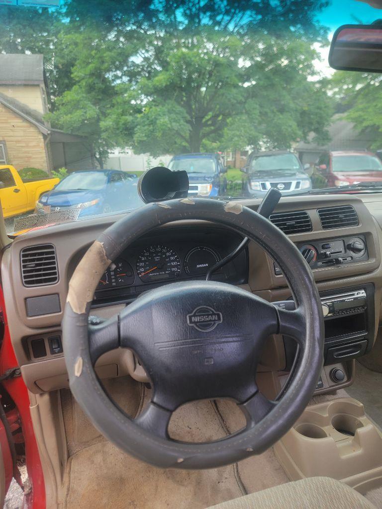 Nissan Frontier XE King Cab 2WD 1998