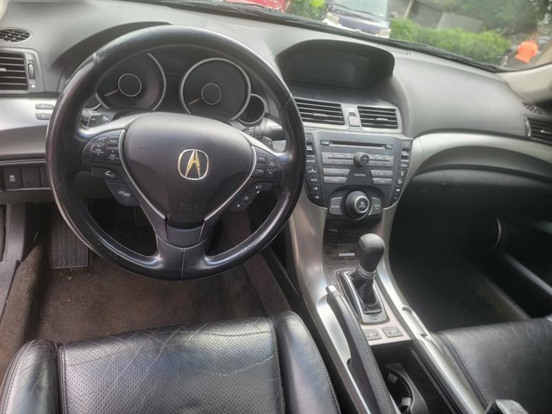 Acura TL 5-Speed AT 2010