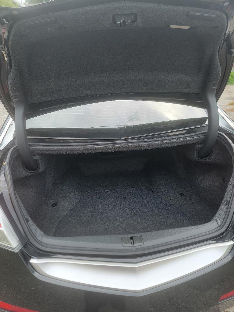 Acura TL 5-Speed AT 2010