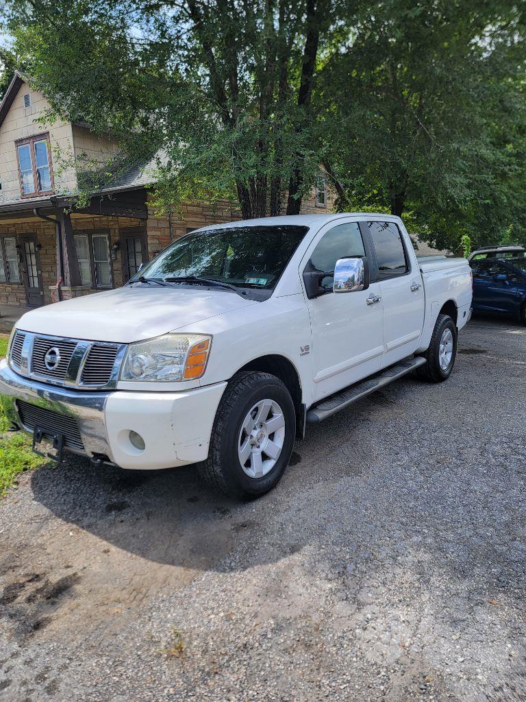 Nissan Titan XE Crew Cab 4WD 2004