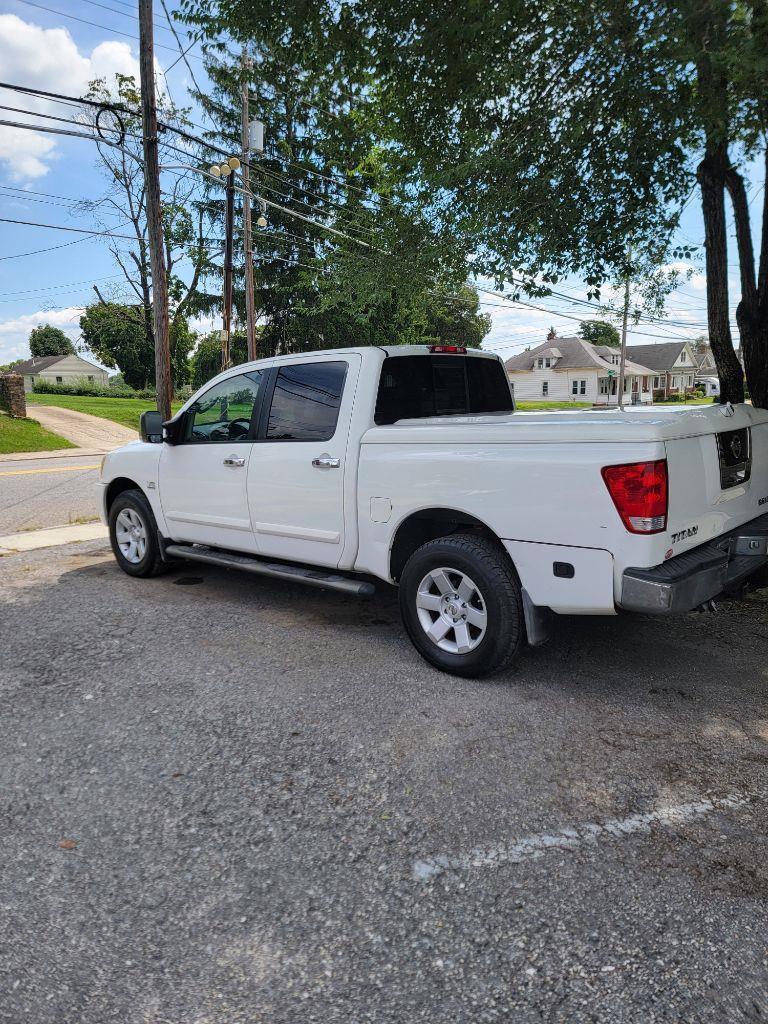 Nissan Titan XE Crew Cab 4WD 2004