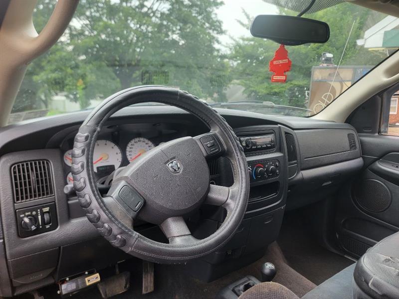Dodge Ram 1500 ST Quad Cab Long Bed 4WD 2005