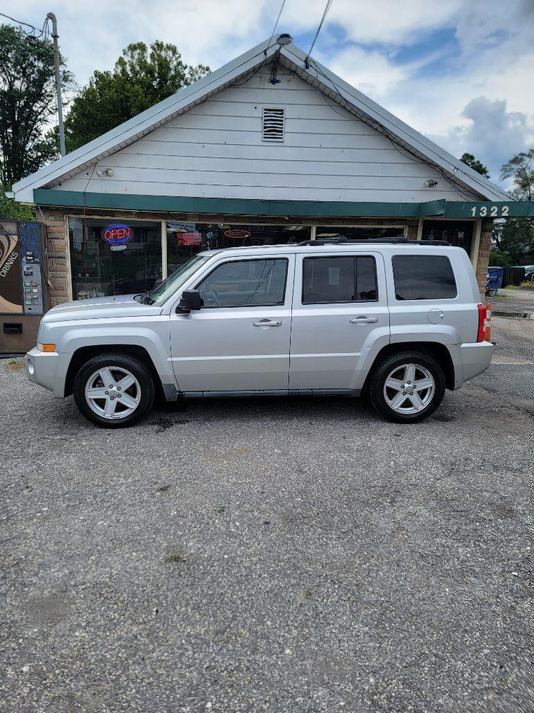 Jeep Patriot Sport 2WD 2010