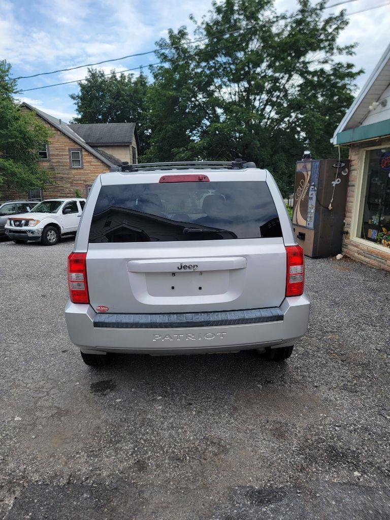 Jeep Patriot Sport 2WD 2010