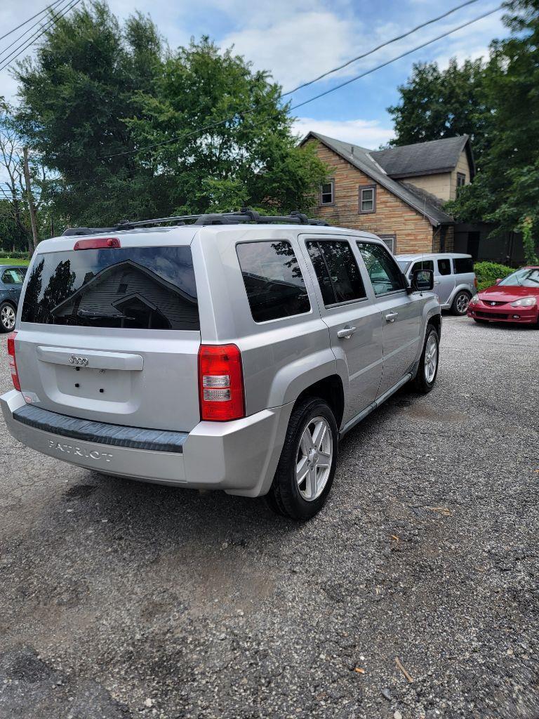 Jeep Patriot Sport 2WD 2010
