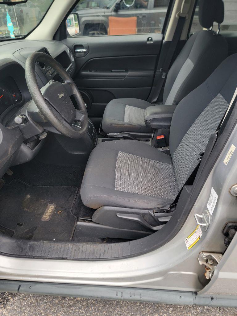 Jeep Patriot Sport 2WD 2010