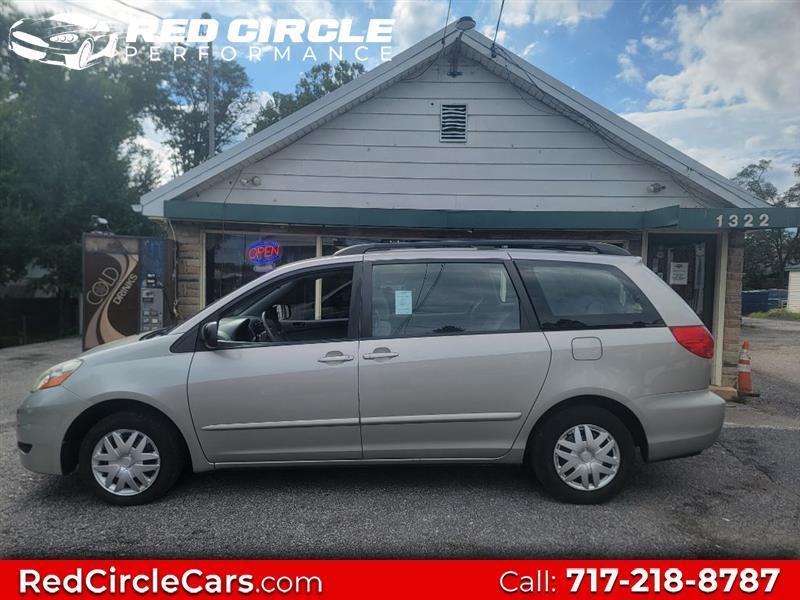 Toyota Sienna CE FWD 7 Passenger 2010