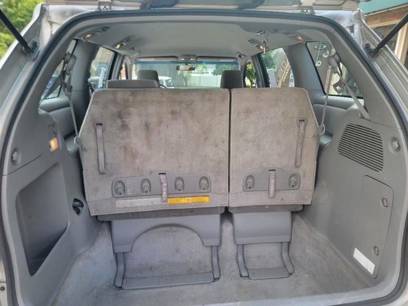 Toyota Sienna CE FWD 7 Passenger 2010