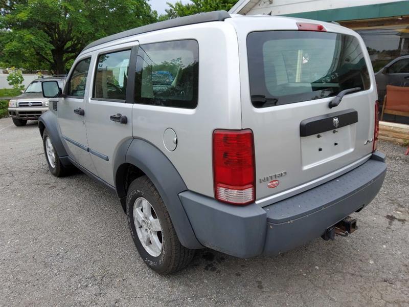 Dodge Nitro SXT 4WD 2008