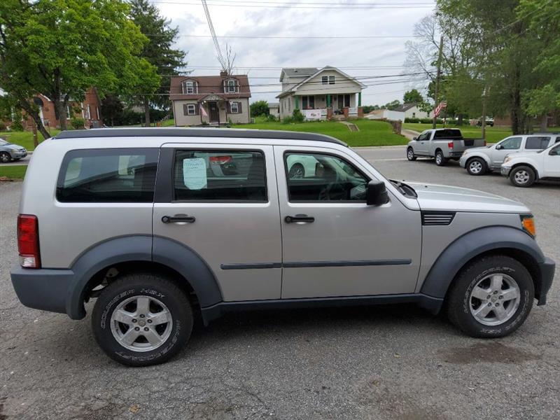 Dodge Nitro SXT 4WD 2008