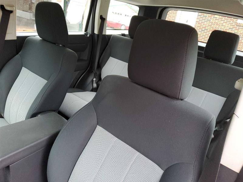 Dodge Nitro SXT 4WD 2008