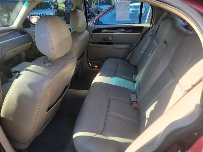 Lincoln Town Car Signature Limited 2008