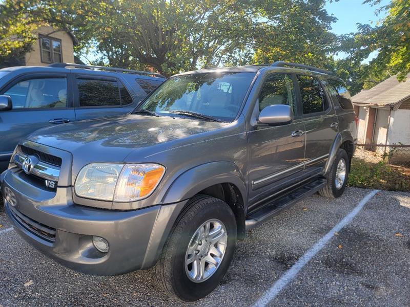Toyota Sequoia SR5 4WD 2005