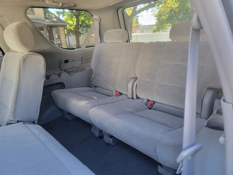 Toyota Sequoia SR5 2WD 2006