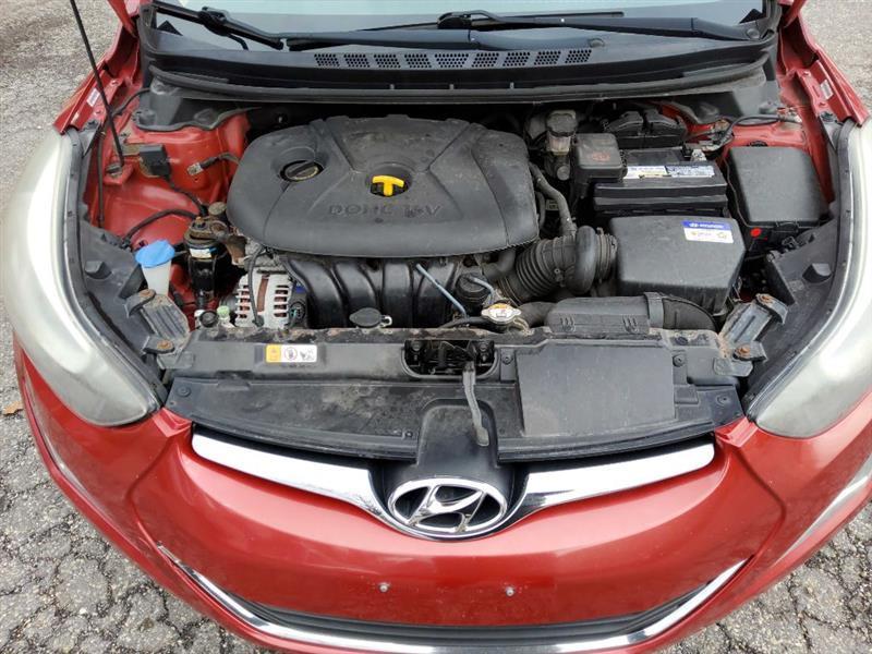 Hyundai Elantra SE 6AT 2015