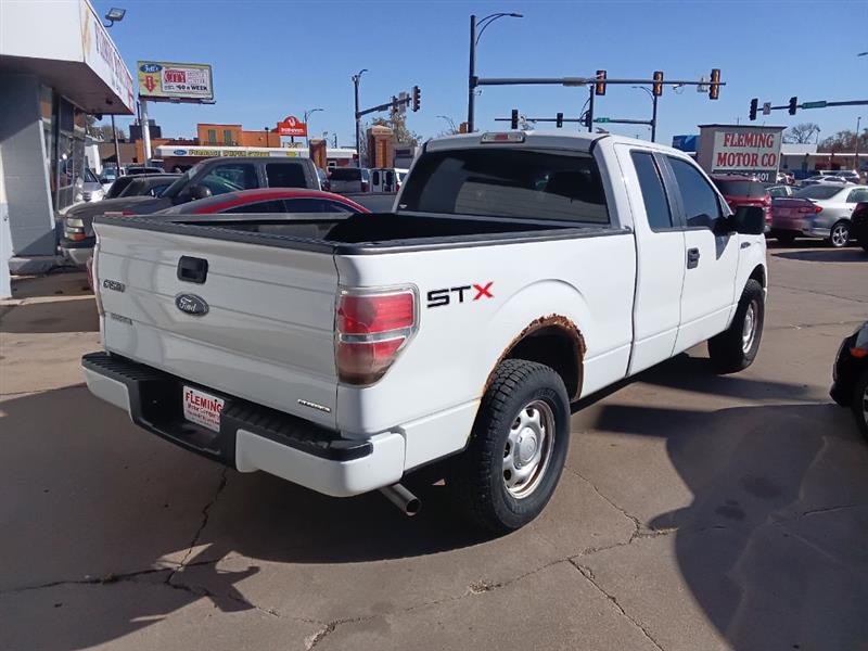 Ford F-150 XL SuperCab 8-ft. Bed 2WD 2013
