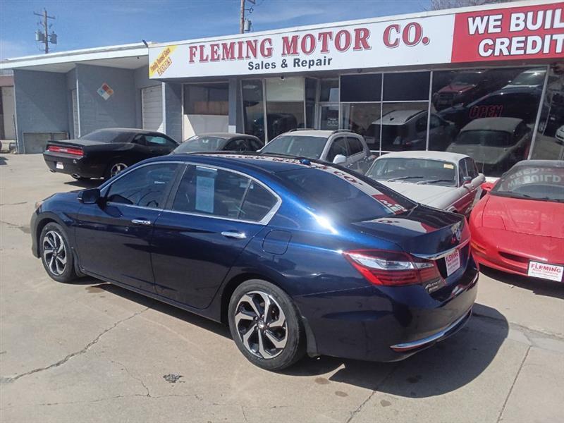 Honda Accord EX-L Sedan CVT w/ Honda Sensing 2016
