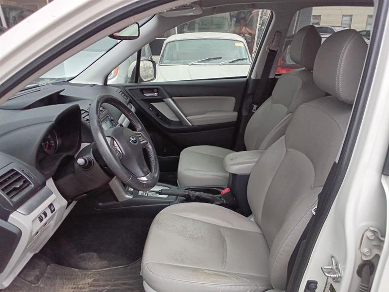 Subaru Forester 2.5i Limited 2015