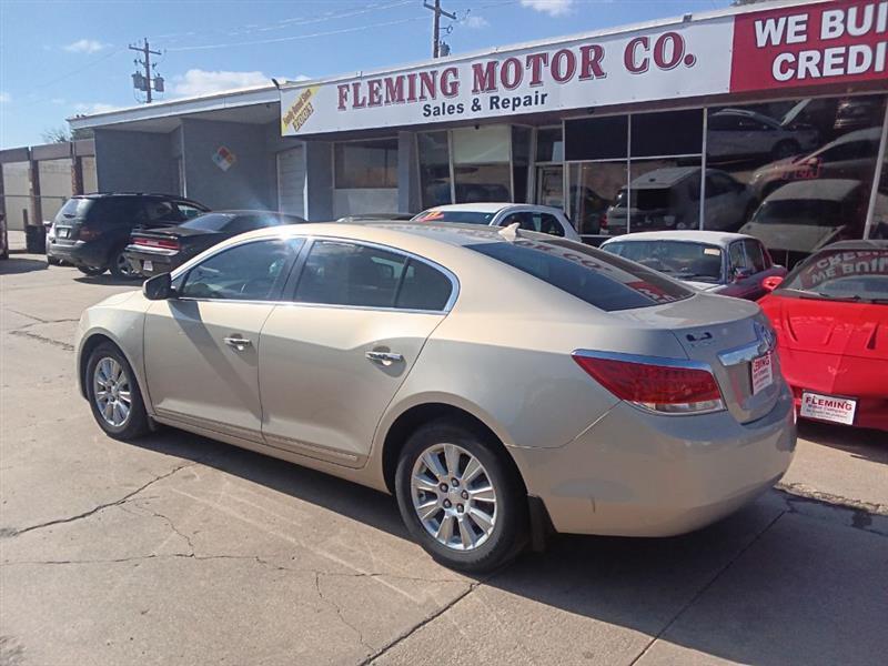 Buick LaCrosse CX 2010