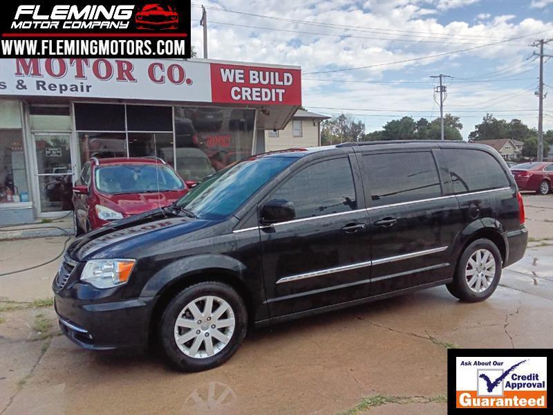 2016 Chrysler Town & Country Touring