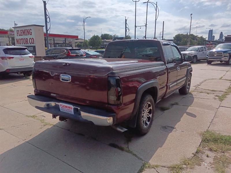 Chevrolet Silverado 1500 Ext. Cab Short Bed 2WD 2002