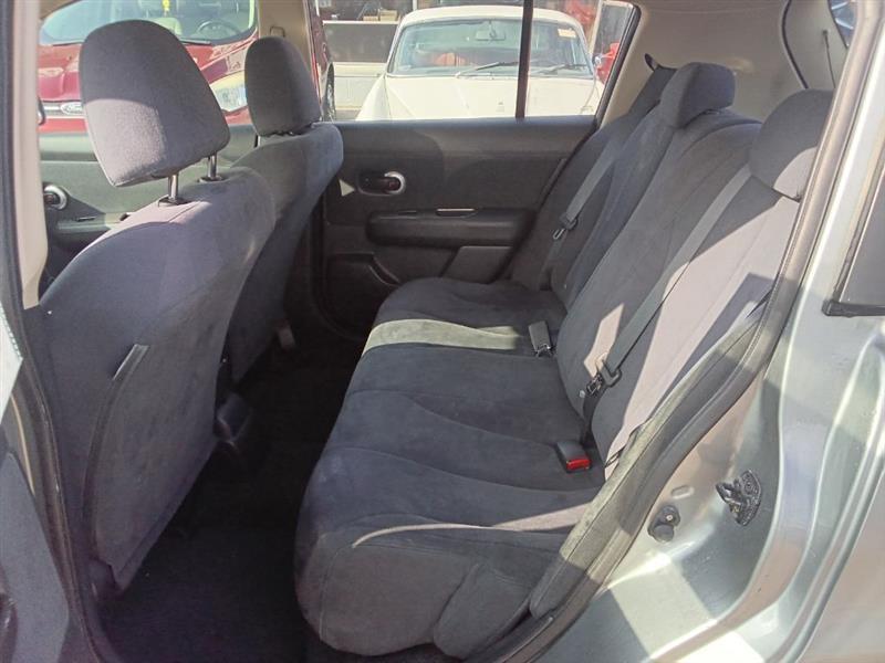 Nissan Versa 1.8 S 2008