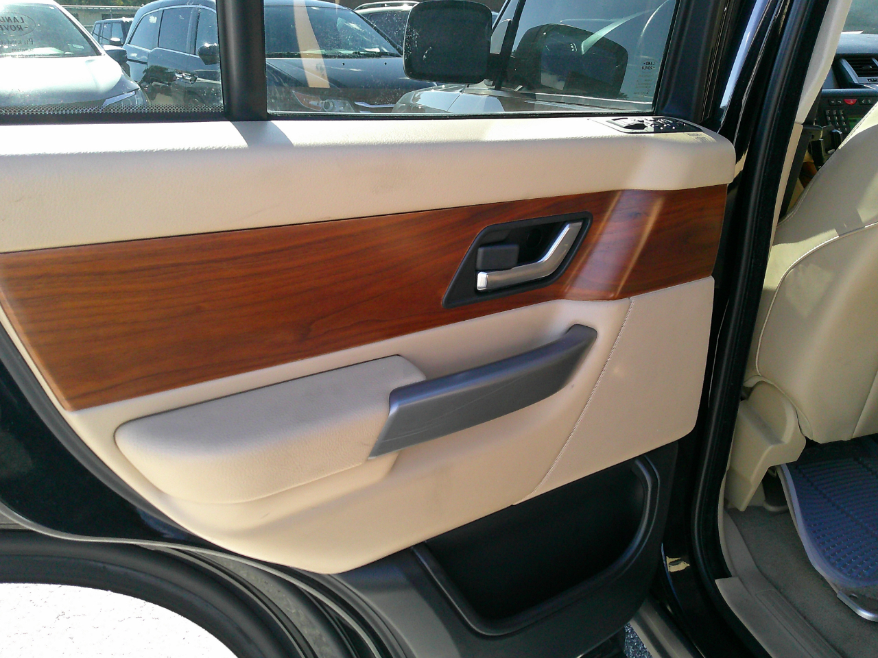 Land Rover Range Rover Sport 4WD 4dr HSE 2008 Land Rover Range Rover Sport 4WD 4dr HSE 2008