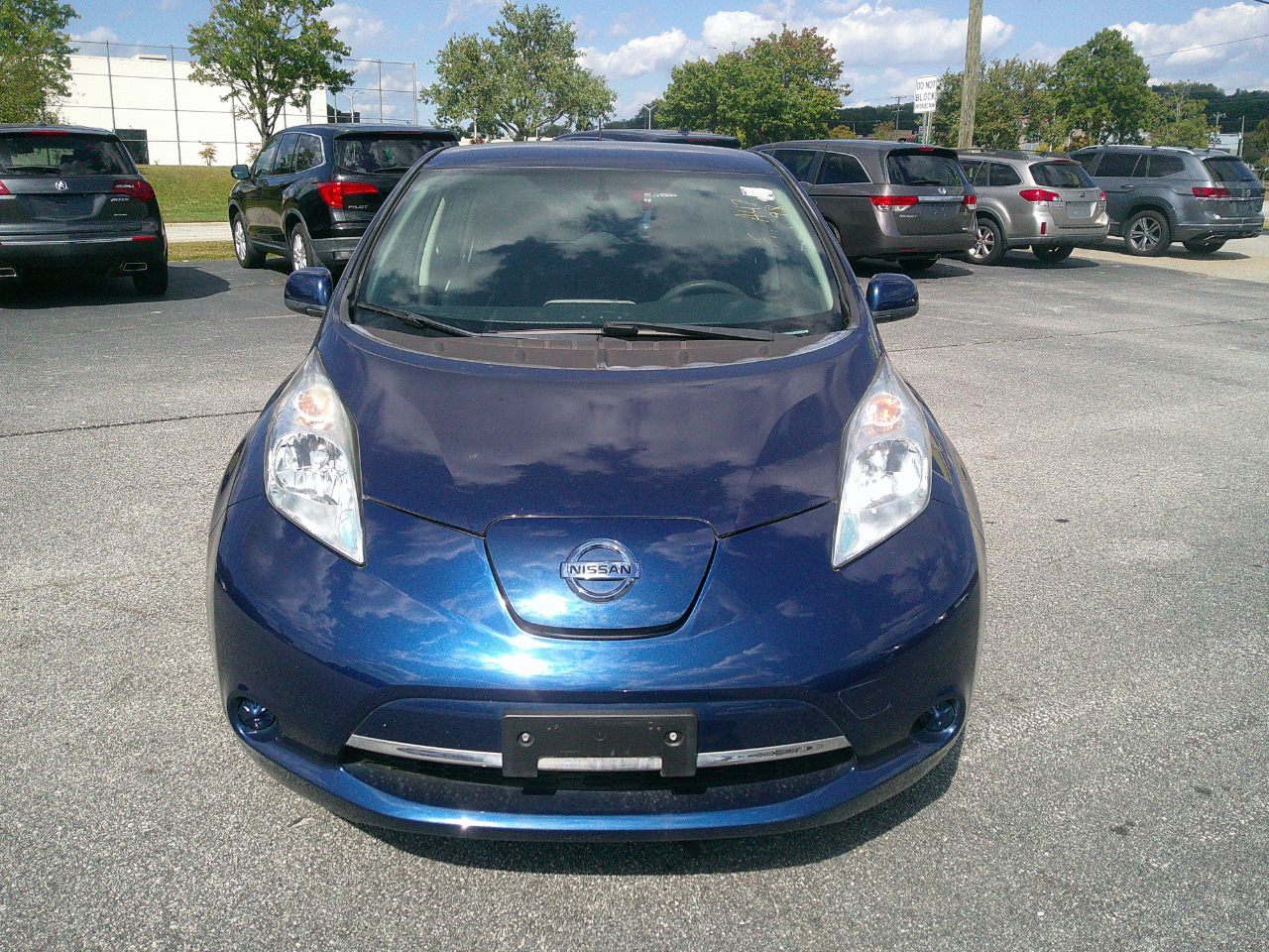 Nissan Leaf S Hatchback 2017 Nissan Leaf S Hatchback 2017