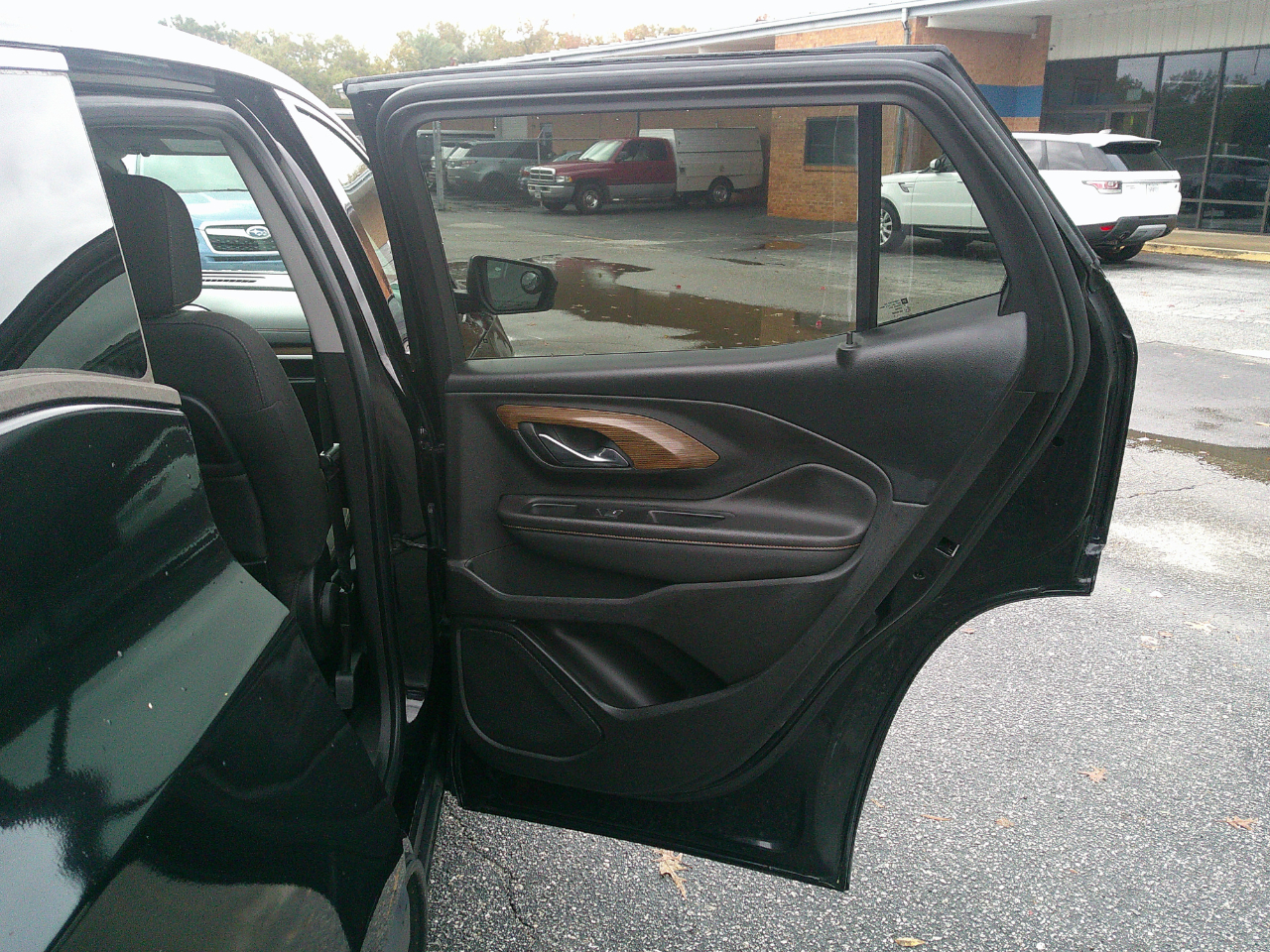 GMC Terrain FWD 4dr SLE 2020 GMC Terrain FWD 4dr SLE 2020