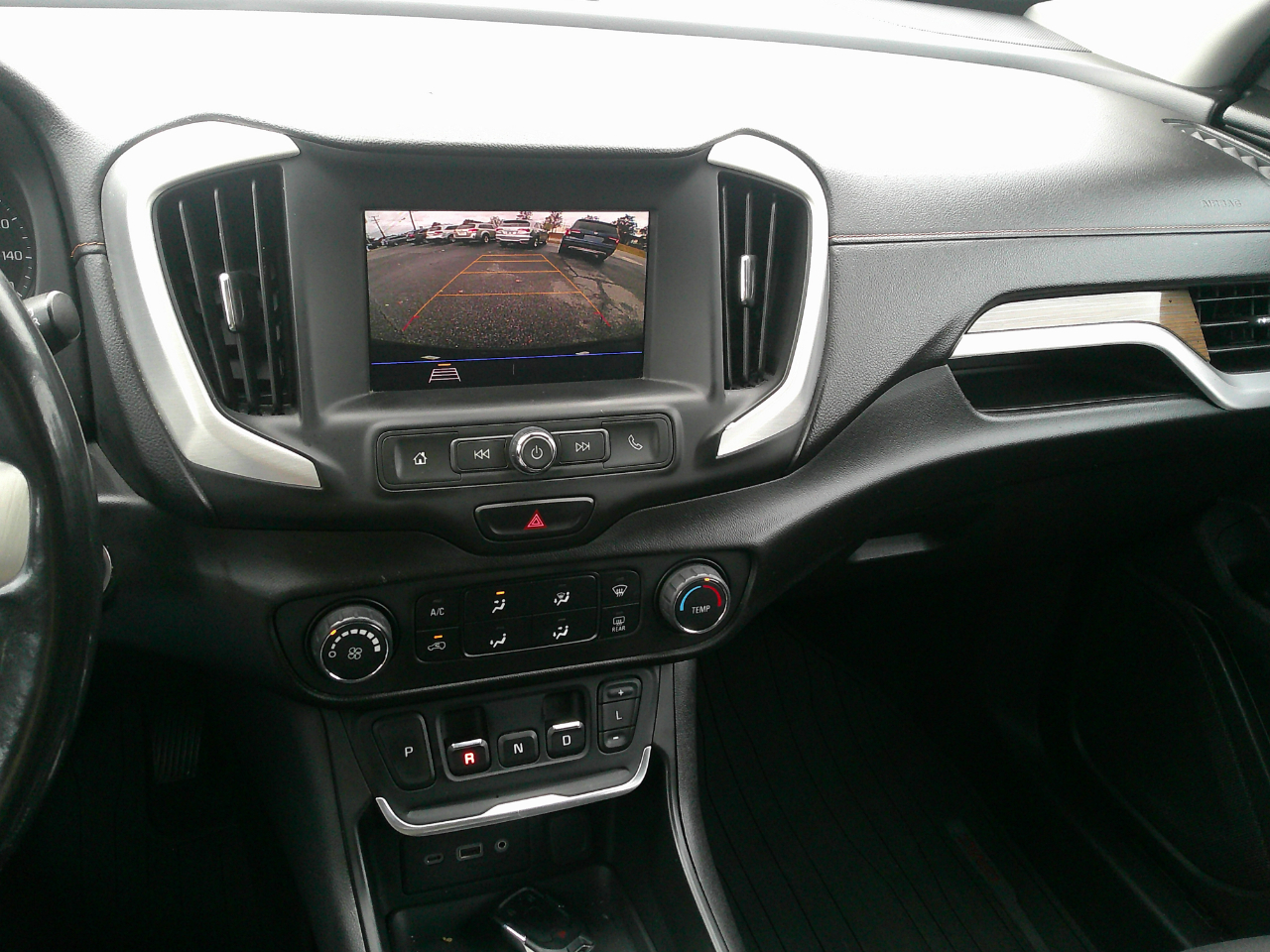 GMC Terrain FWD 4dr SLE 2020 GMC Terrain FWD 4dr SLE 2020