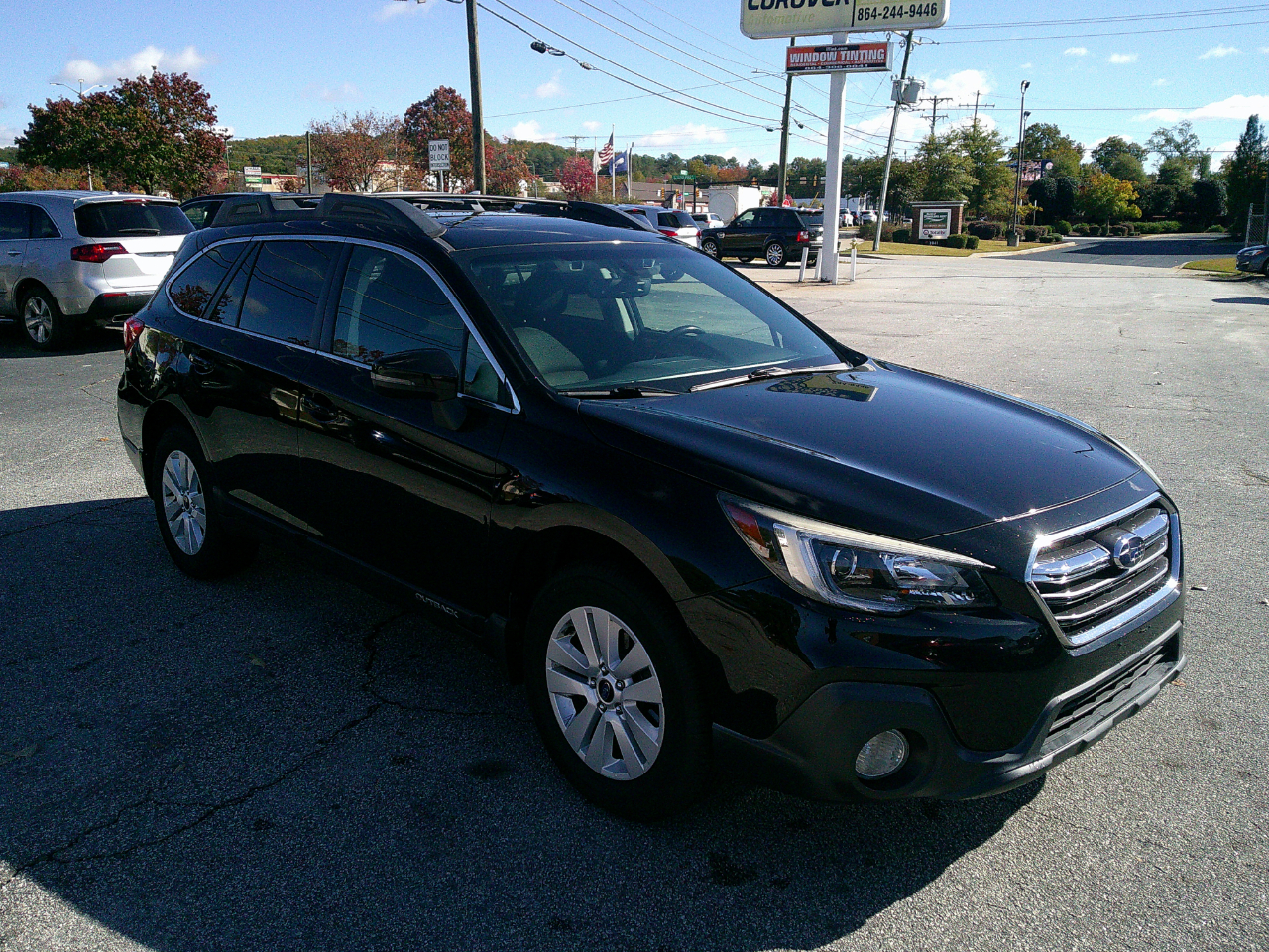 2019 Subaru Outback Premium's photo