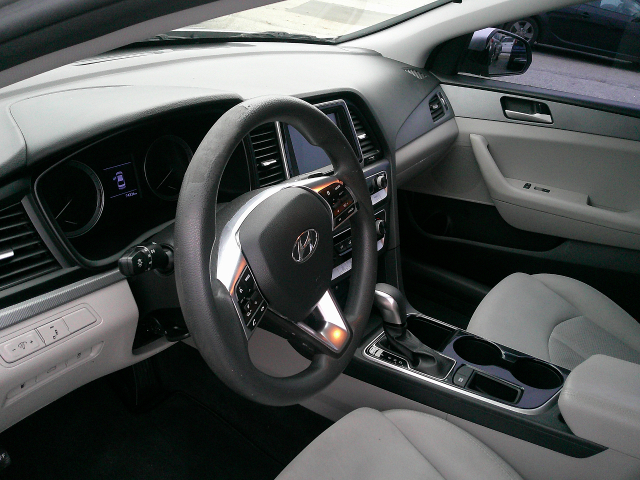 Hyundai Sonata SE 2.4L 2018