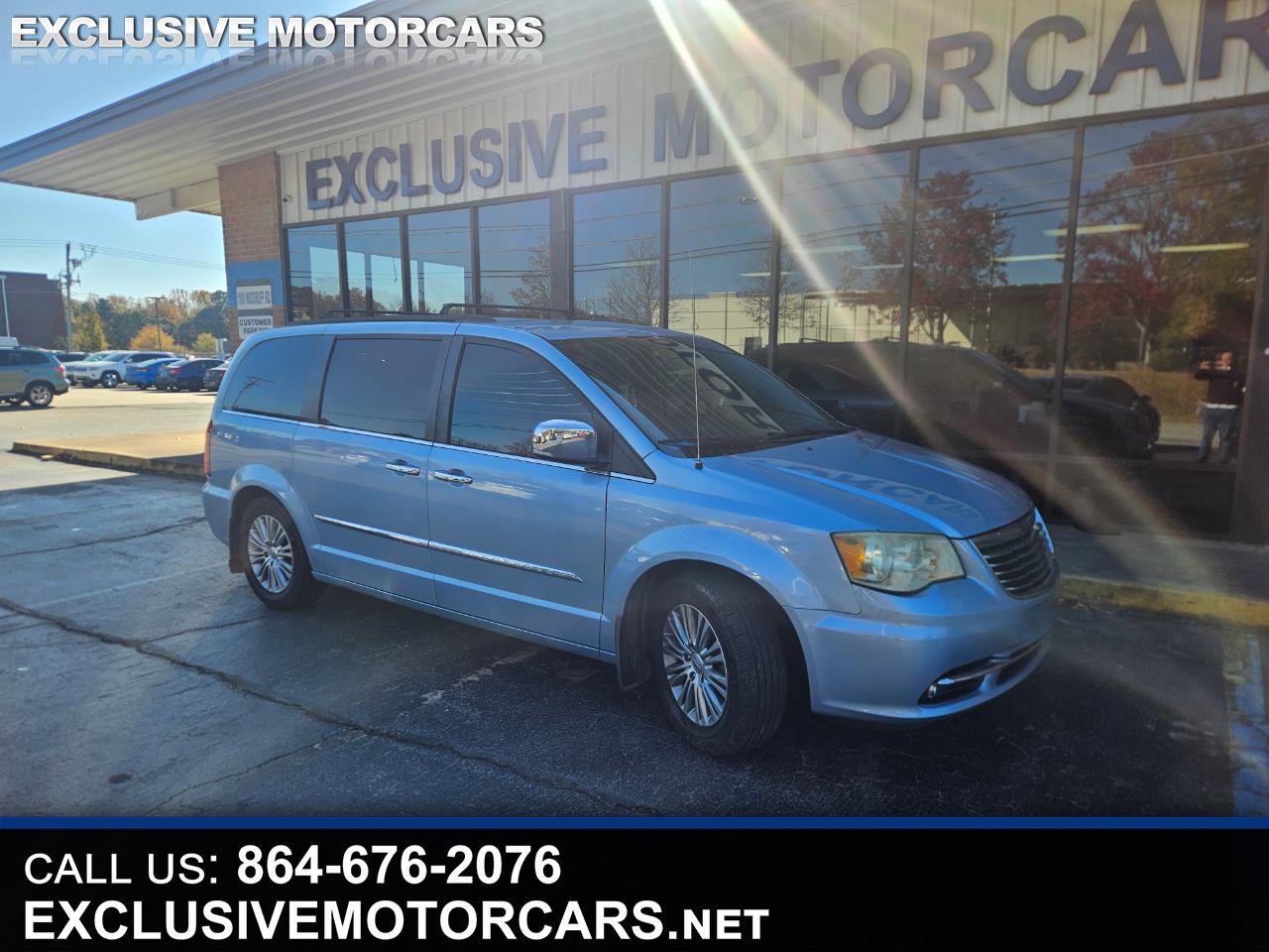 2013 Chrysler Town and Country Touring L