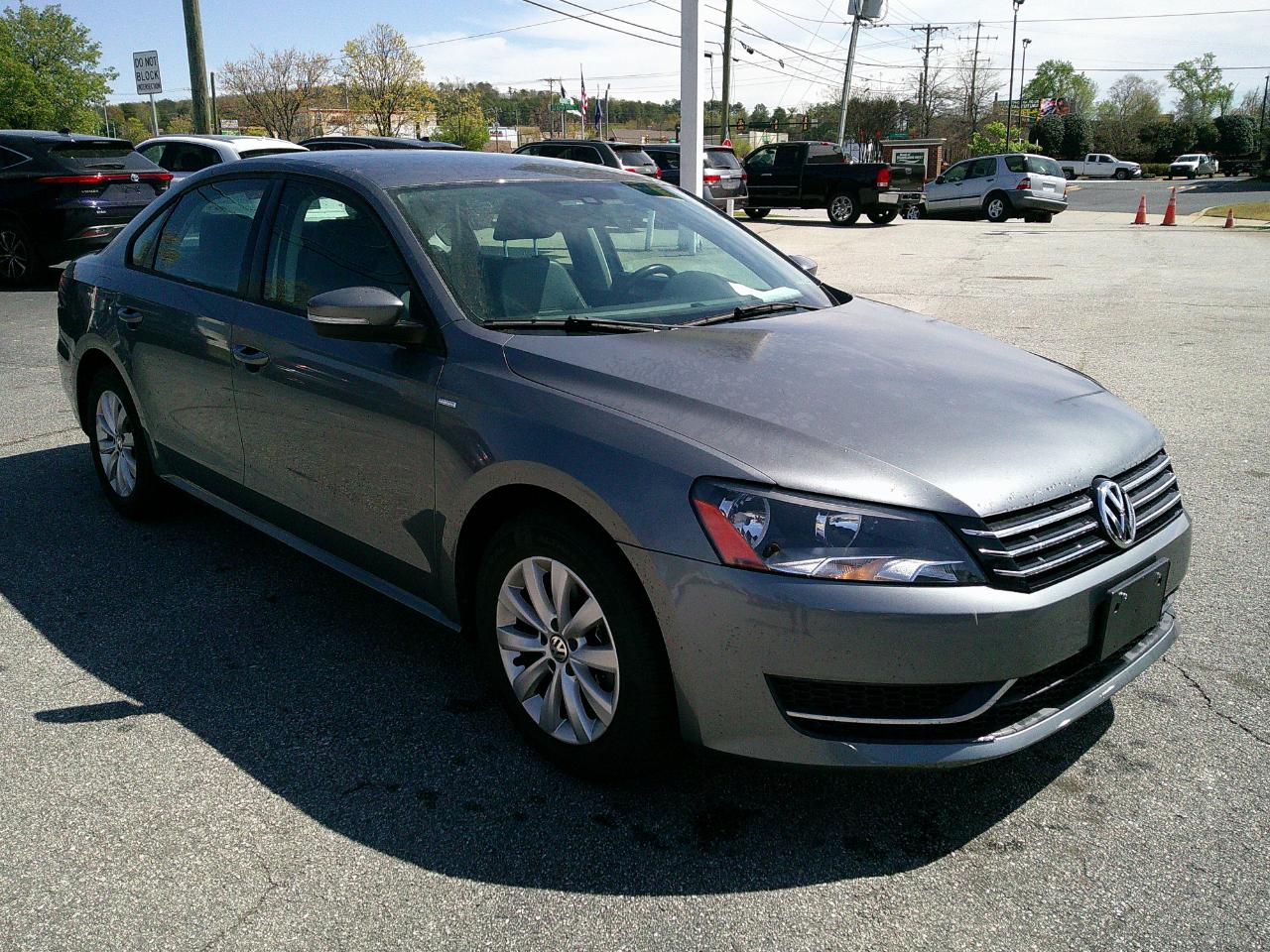 2014 Volkswagen Passat 4dr Sdn 1.8T Auto Wolfsburg Ed PZEV