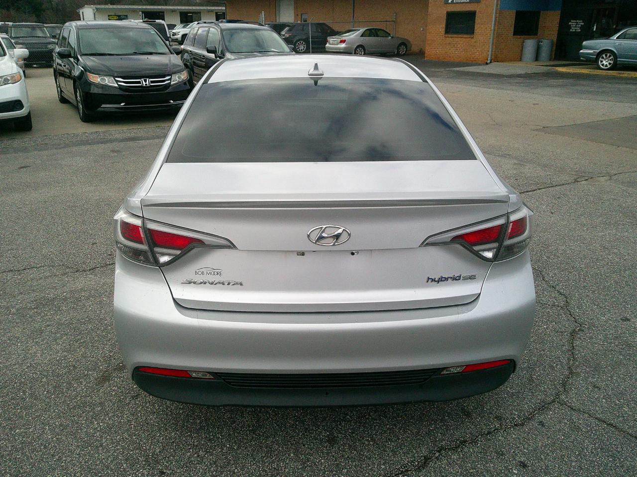 Hyundai Sonata Hybrid 4dr Sdn SE 2016
