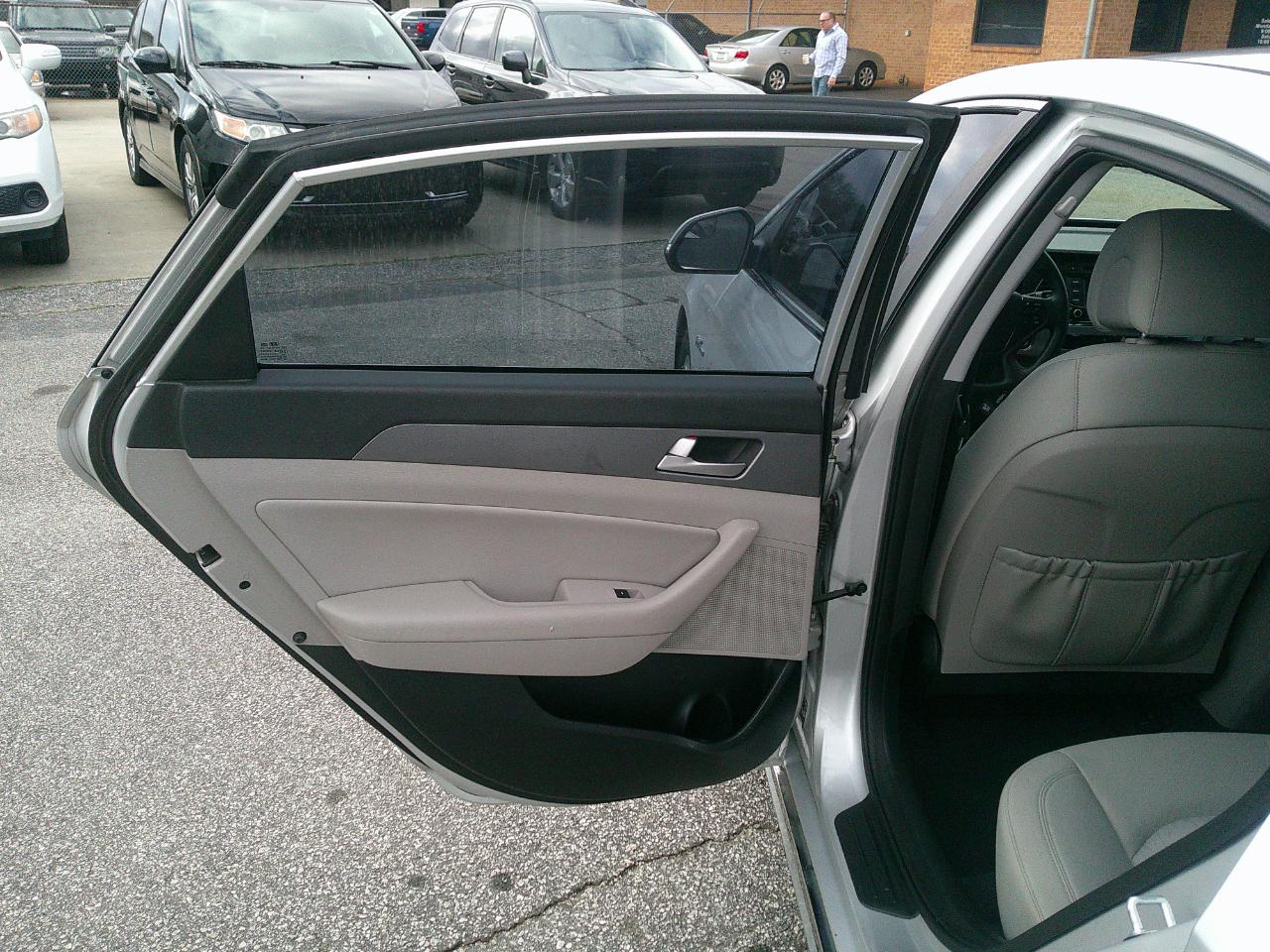 Hyundai Sonata Hybrid 4dr Sdn SE 2016