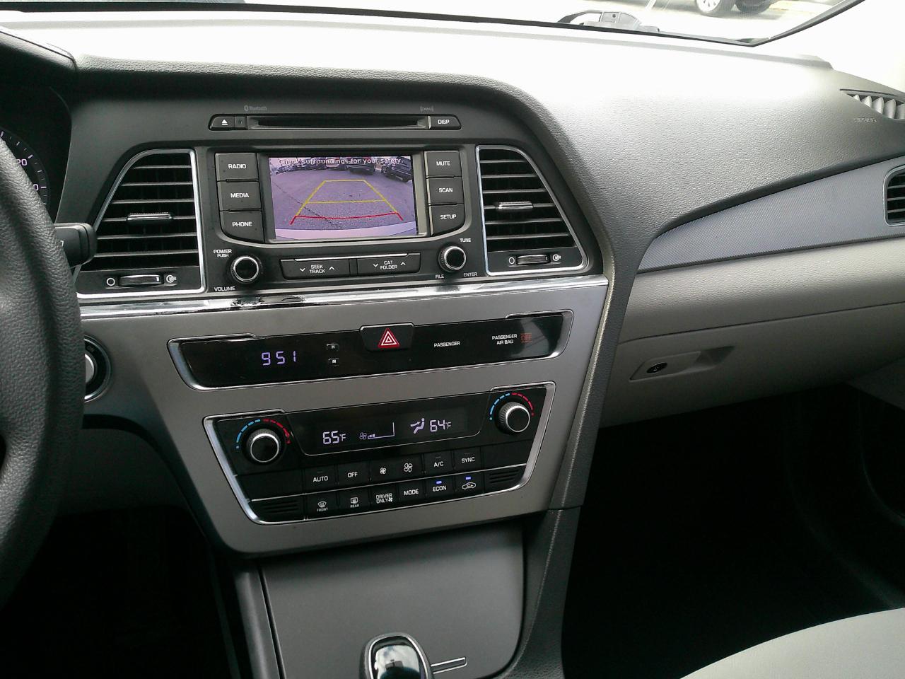 Hyundai Sonata Hybrid 4dr Sdn SE 2016