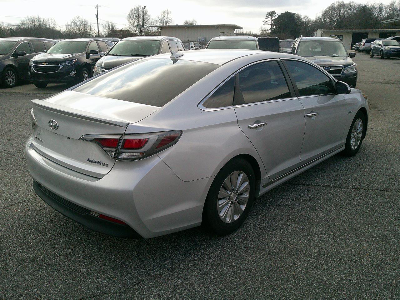 Hyundai Sonata Hybrid 4dr Sdn SE 2016