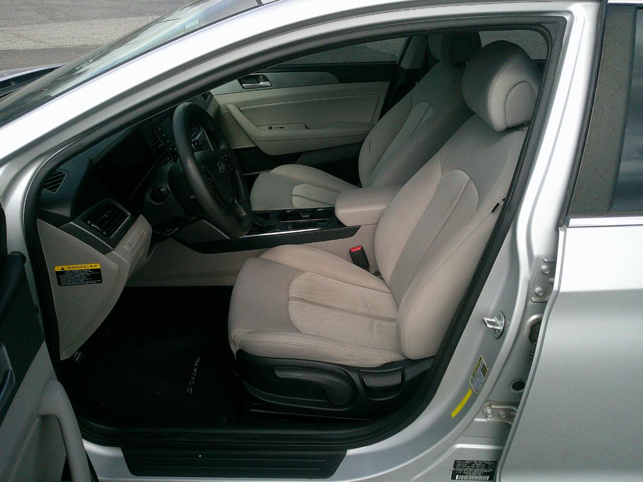 Hyundai Sonata Hybrid 4dr Sdn SE 2016