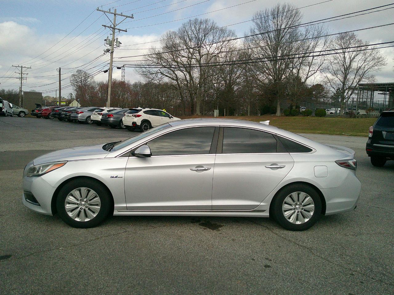 Hyundai Sonata Hybrid 4dr Sdn SE 2016